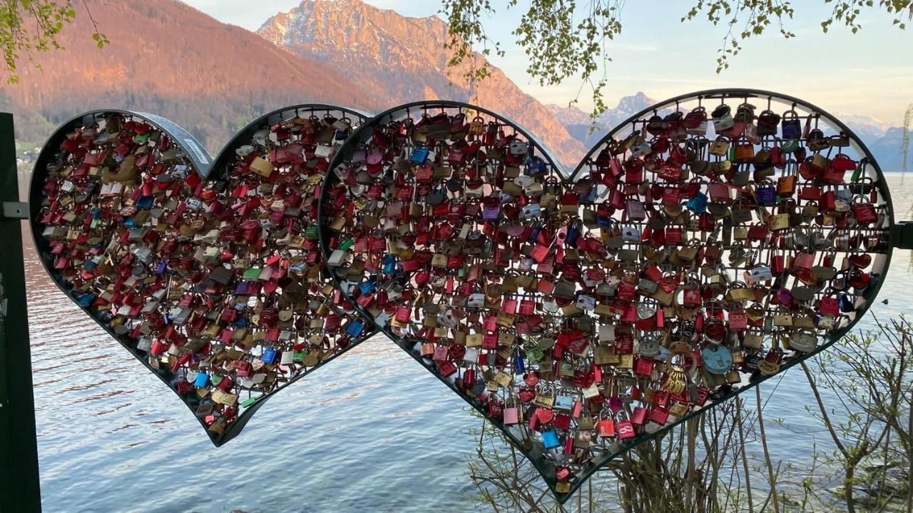 Ferienhaeuschen Am Traunsee Mit Tretboot Zur Freien Nutzung Am Badeplatz Altmünster Buitenkant foto